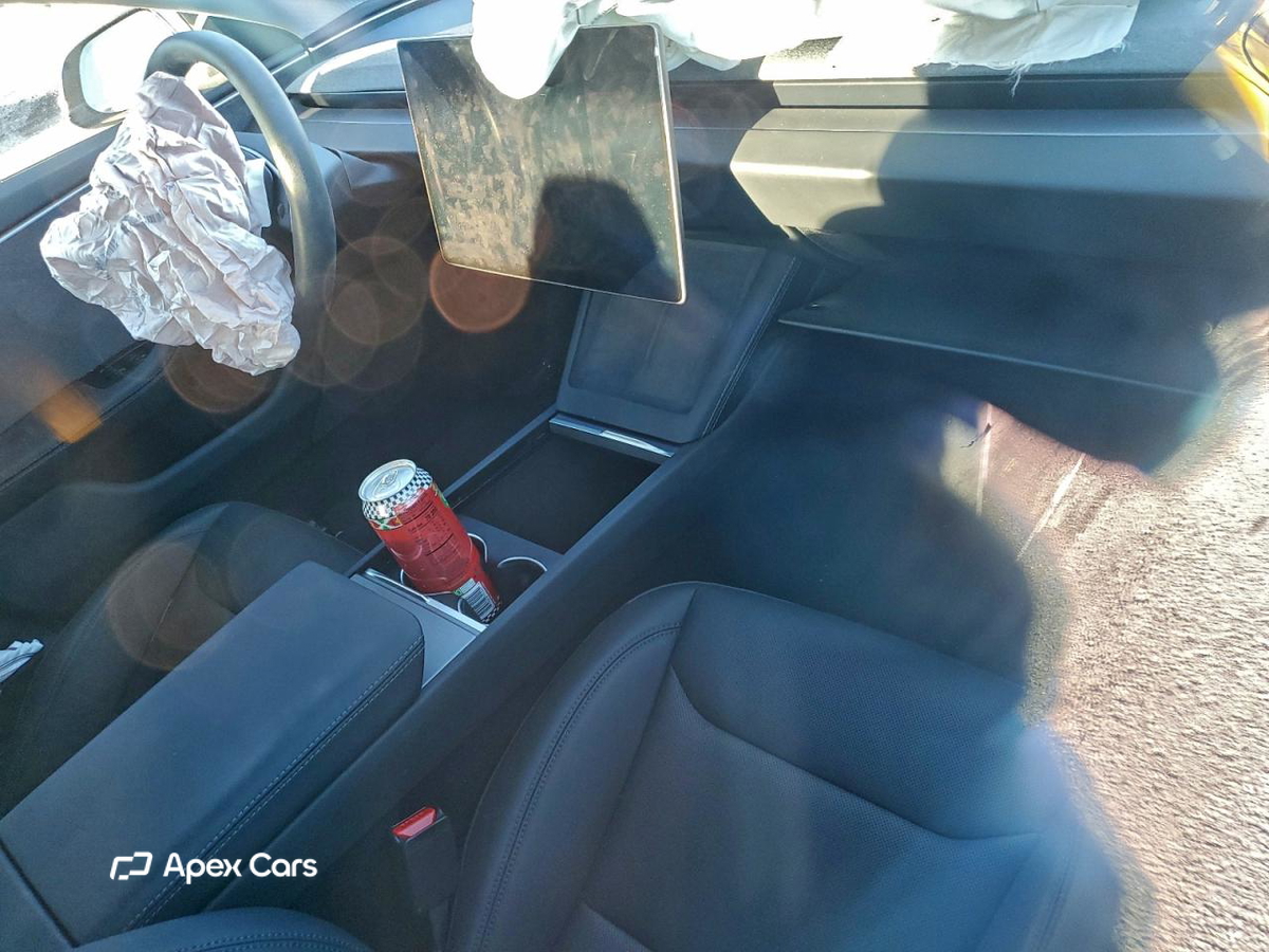 Tesla Model 3 2025