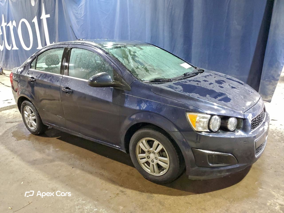 Chevrolet Sonic 2015