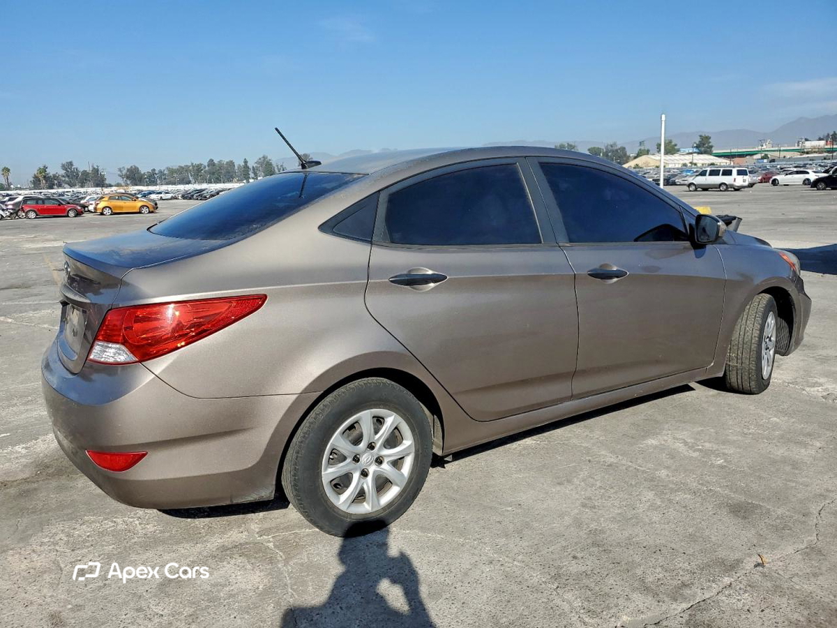 Hyundai Accent 2012