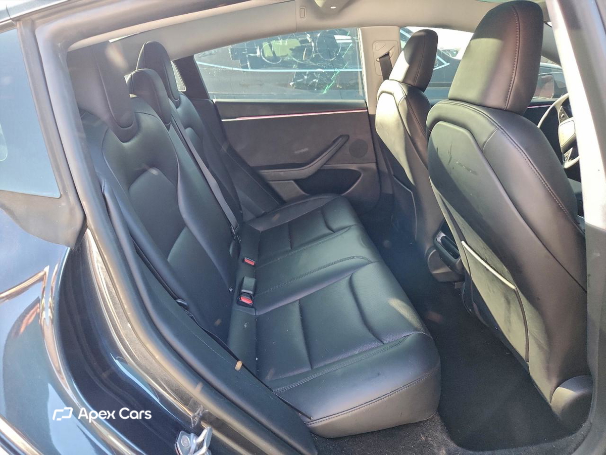 Tesla Model 3 2025