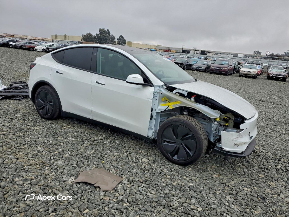 Tesla Model Y 2026