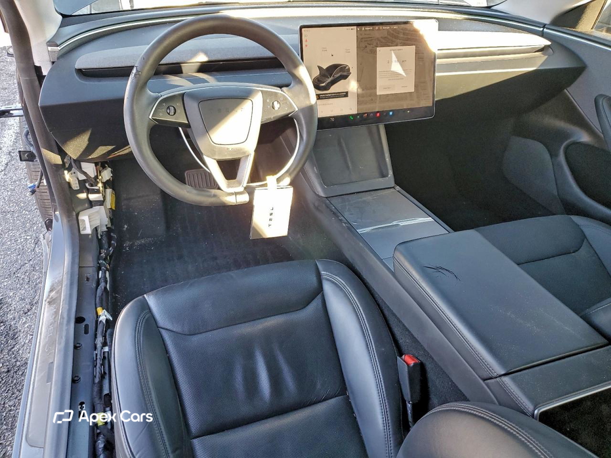 Tesla Model 3 2024