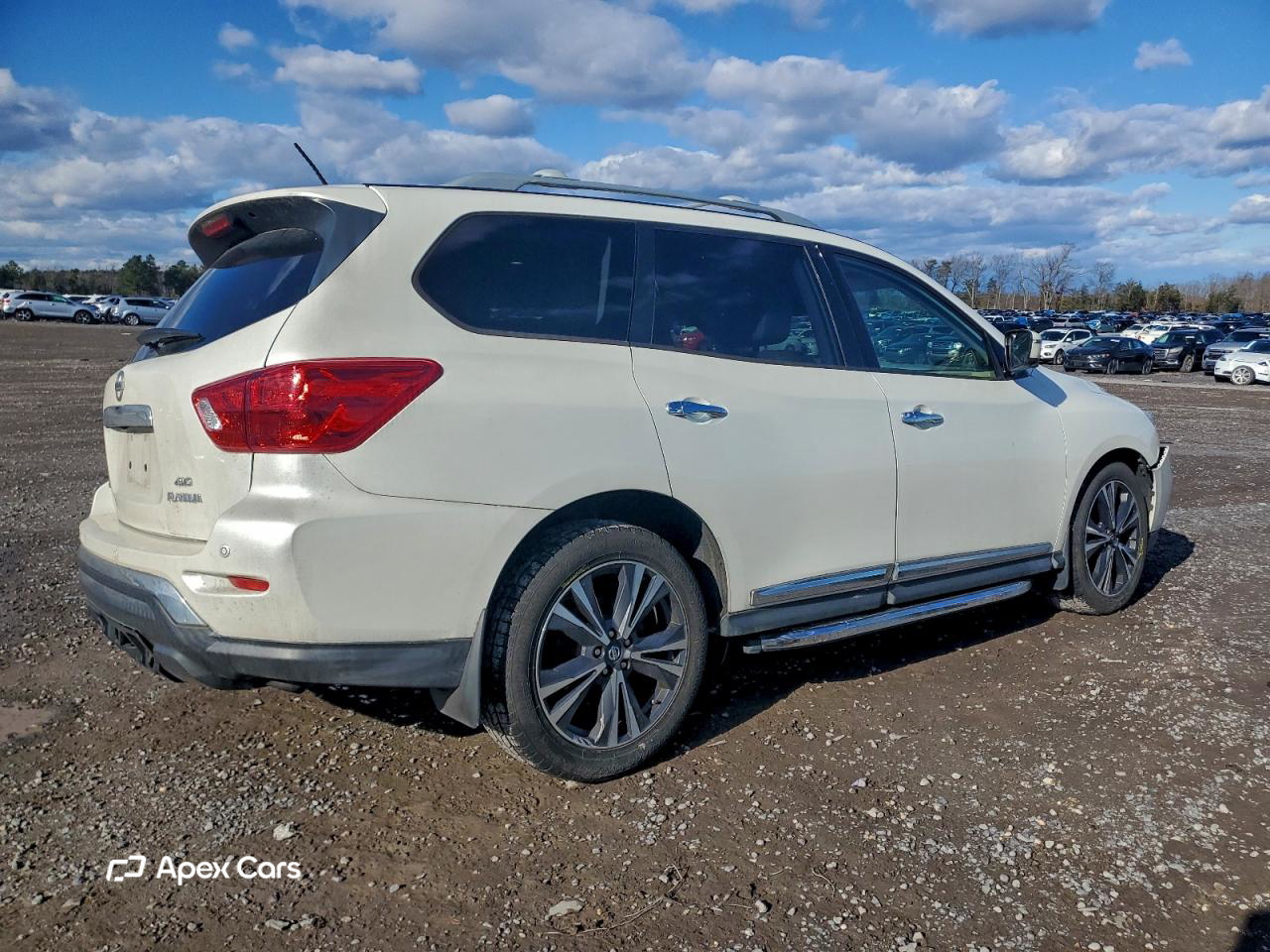 Nissan Pathfinder 2018