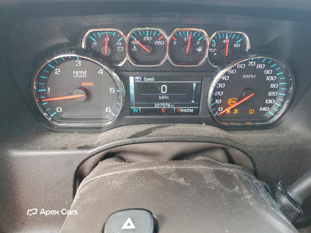 Chevrolet Suburban 2016