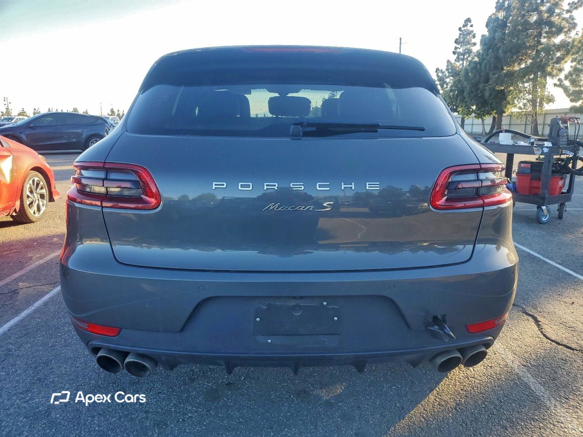 Porsche Macan 2016