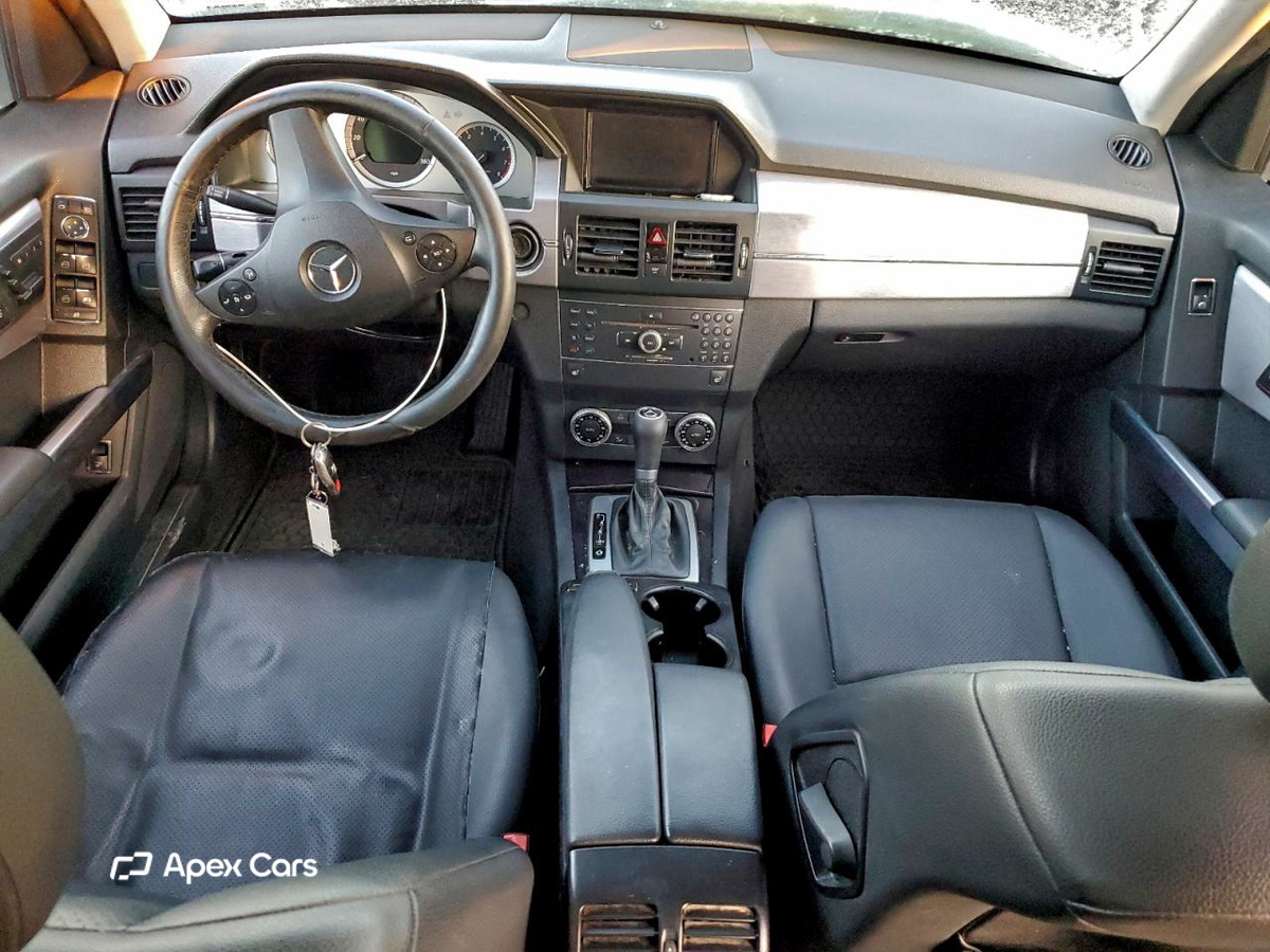 Mercedes-Benz  2010