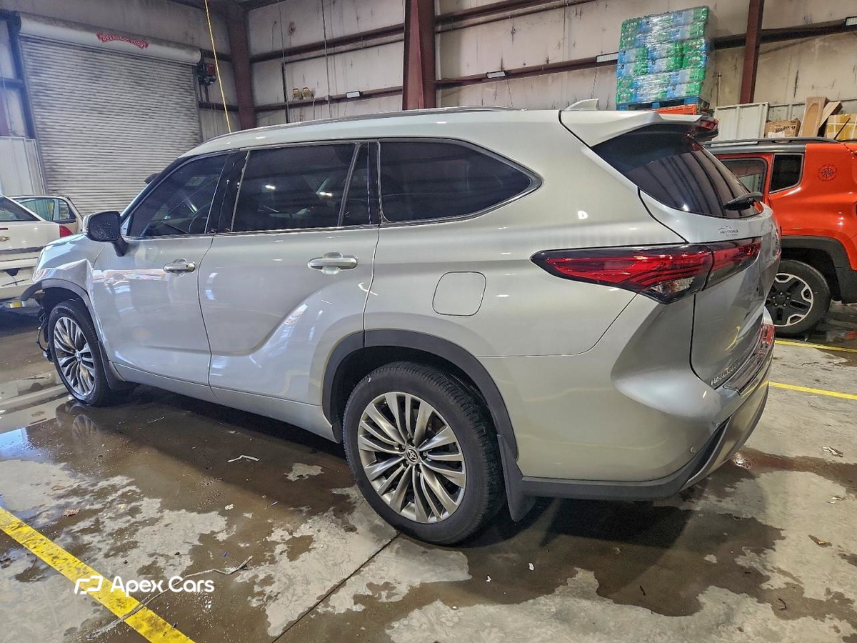 Toyota Highlander 2020