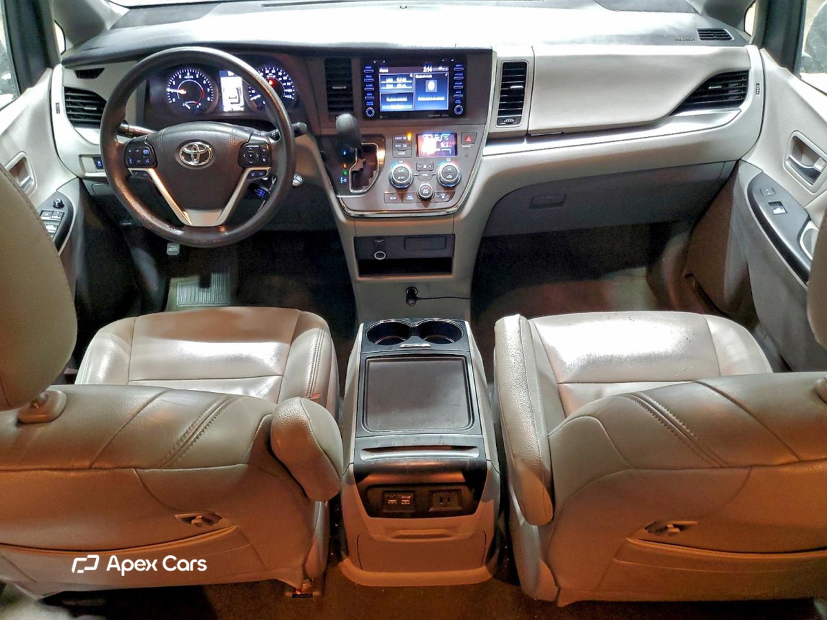 Toyota Sienna 2018