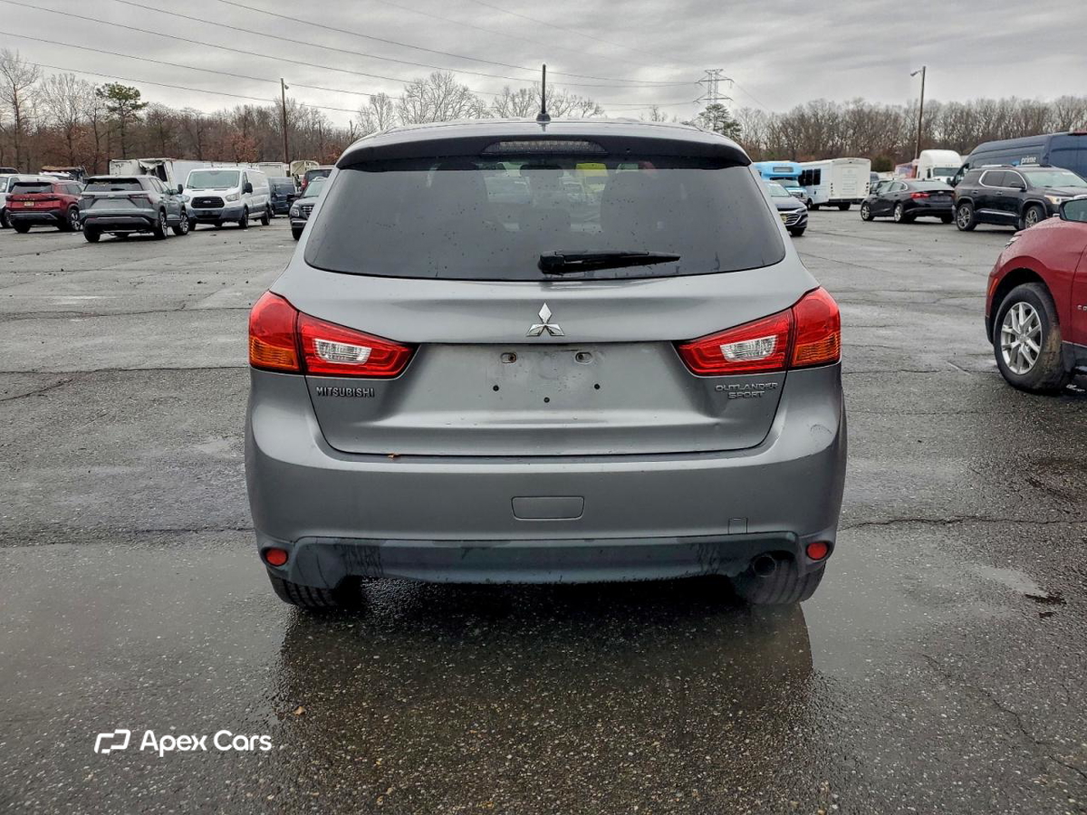 Mitsubishi Outlander 2015