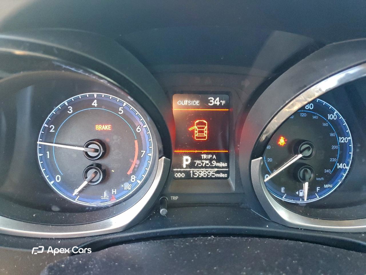Toyota Corolla 2015