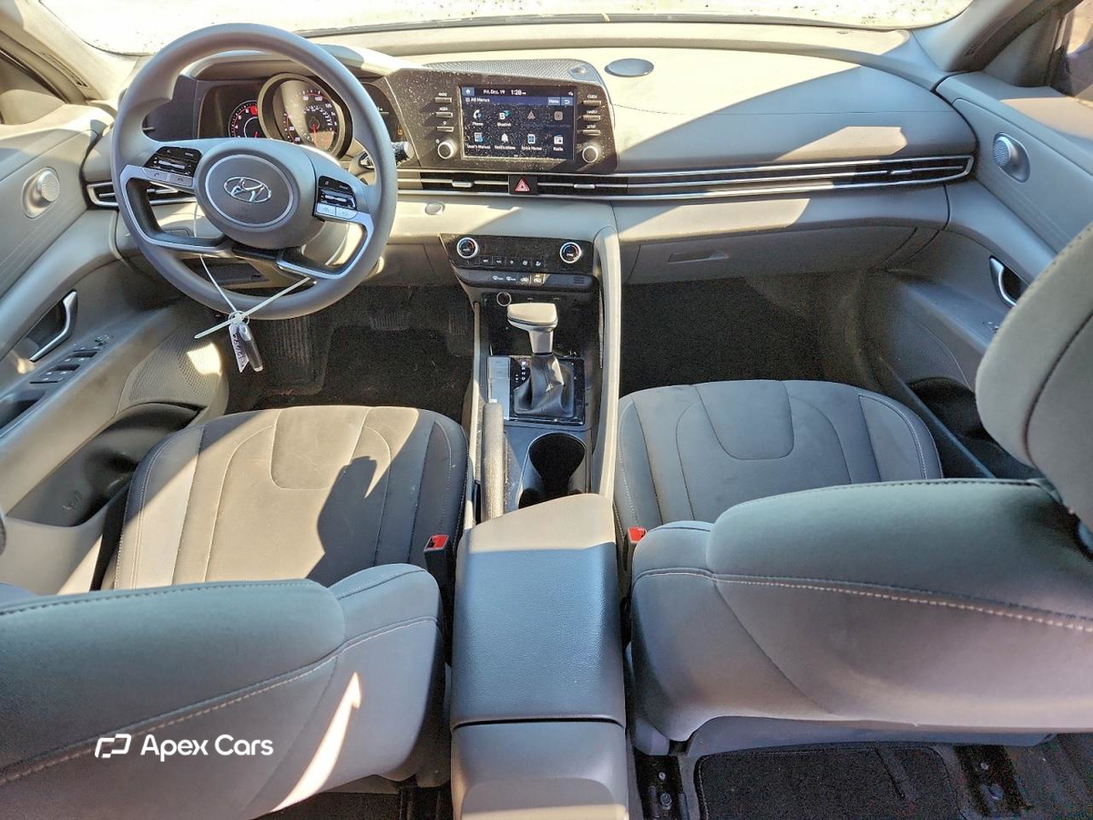 Hyundai Elantra 2023