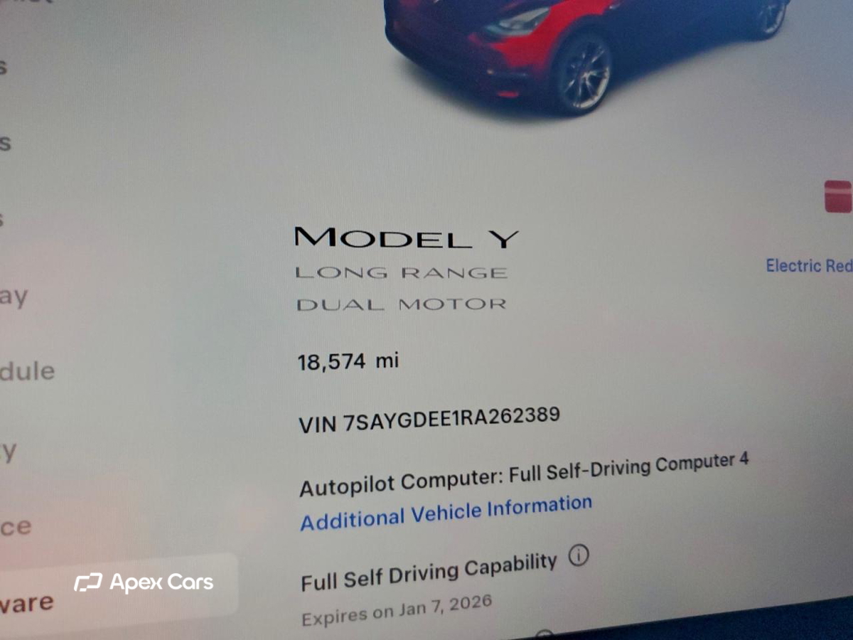 Tesla Model Y 2024