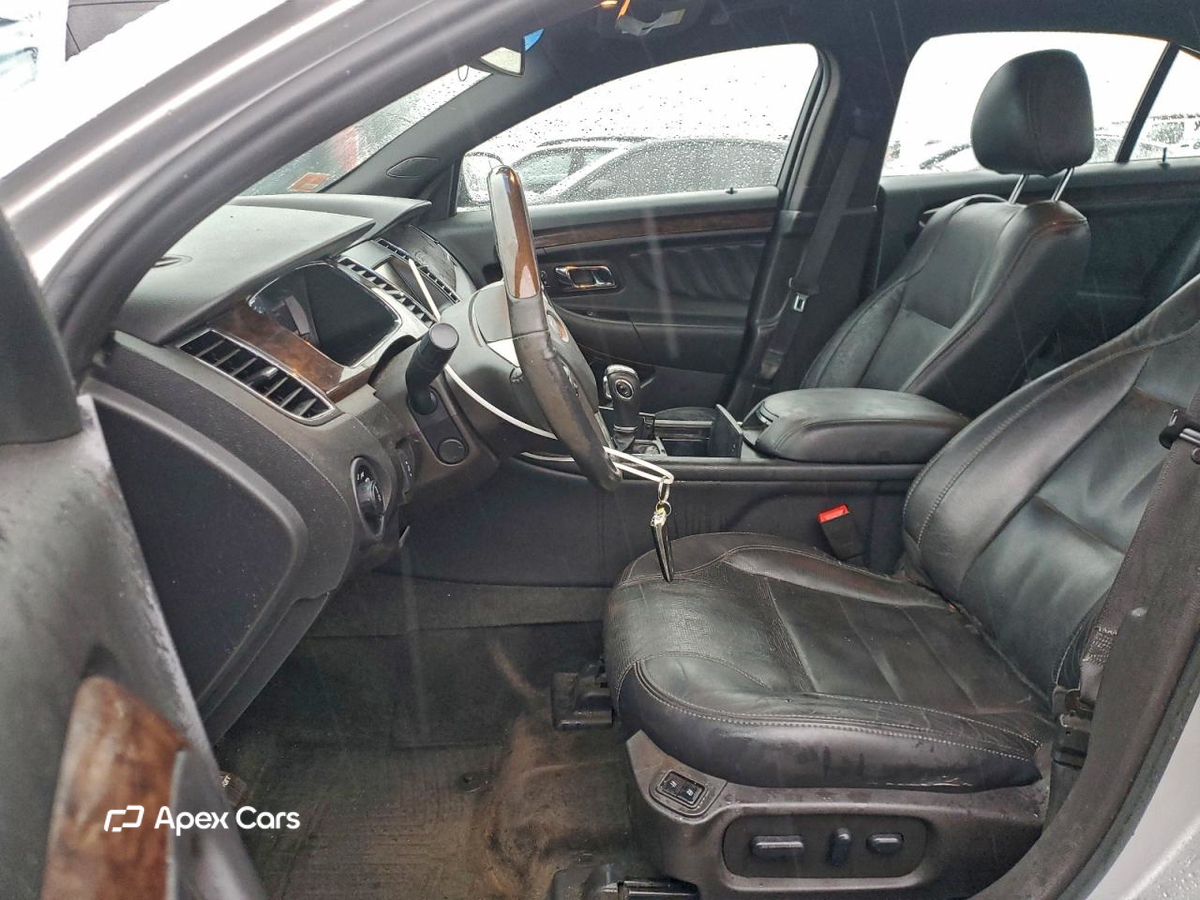 Ford Taurus 2014