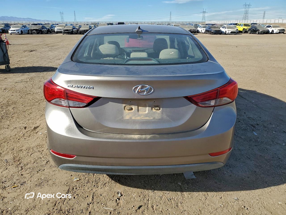 Hyundai Elantra 2016
