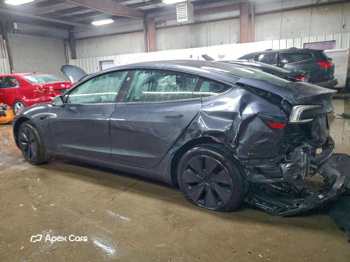 Tesla Model 3 2025