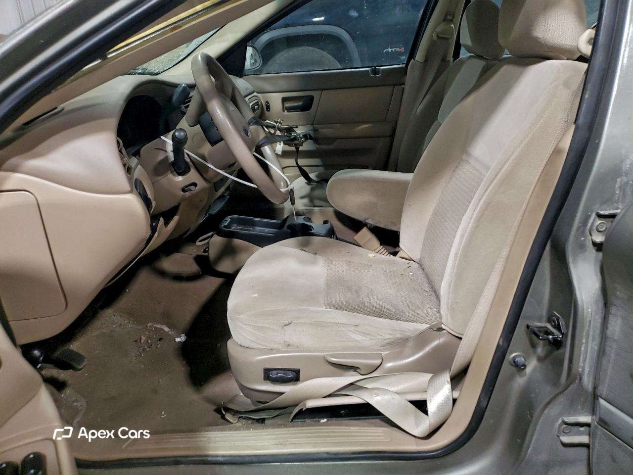 Ford Taurus 2004