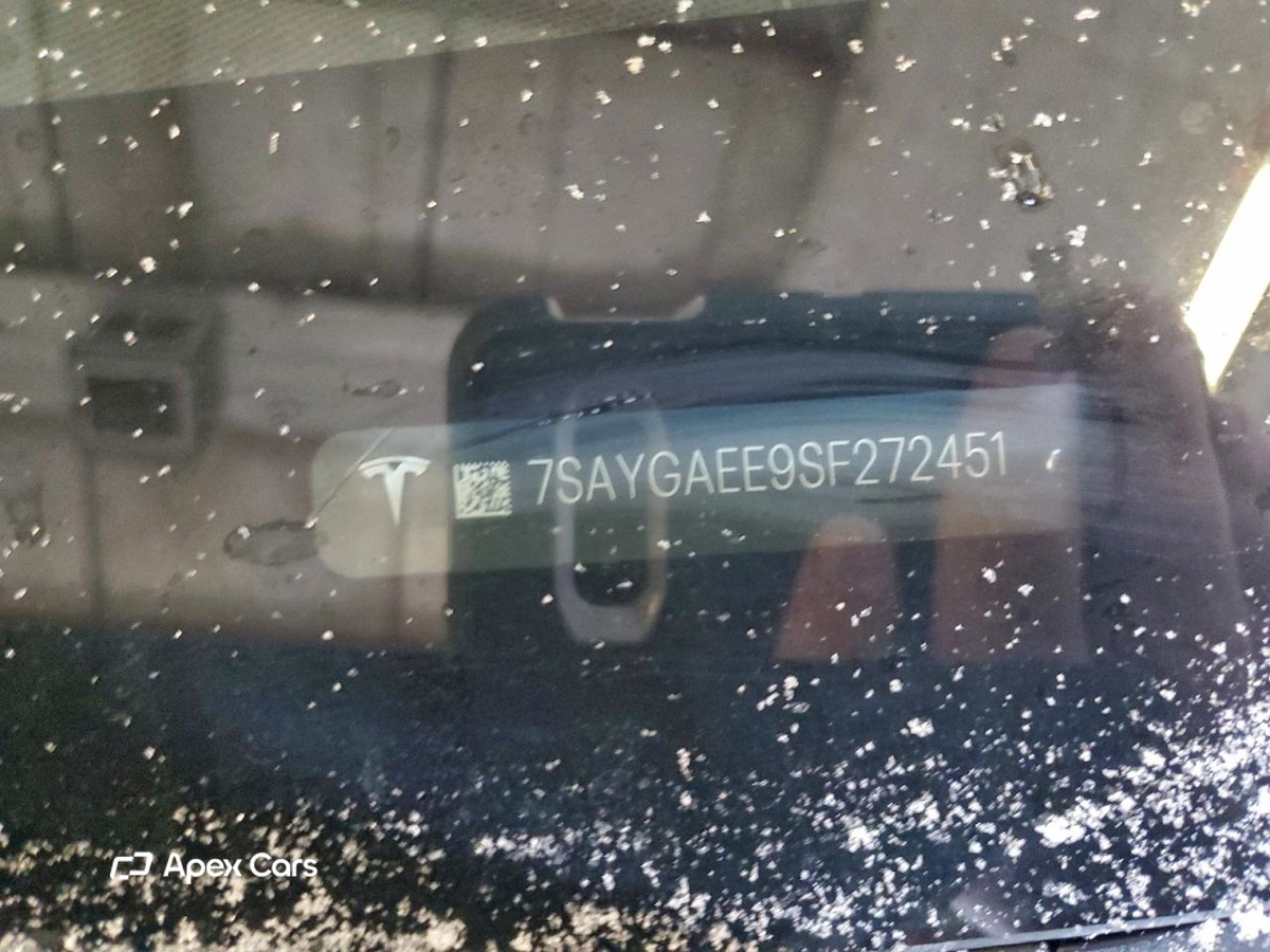 Tesla Model Y 2025