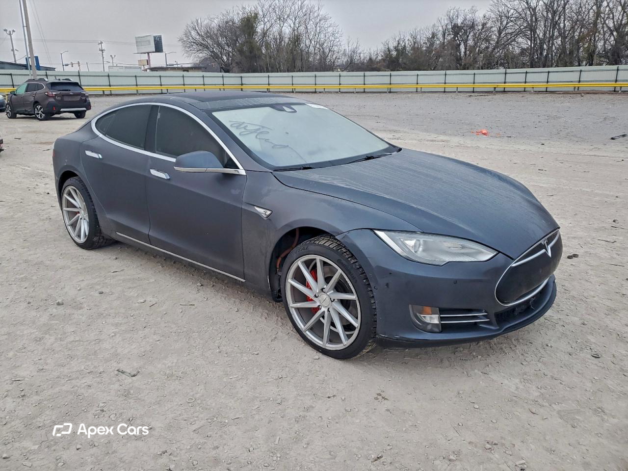 Tesla Model S 2015