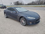 Tesla Model S 2015