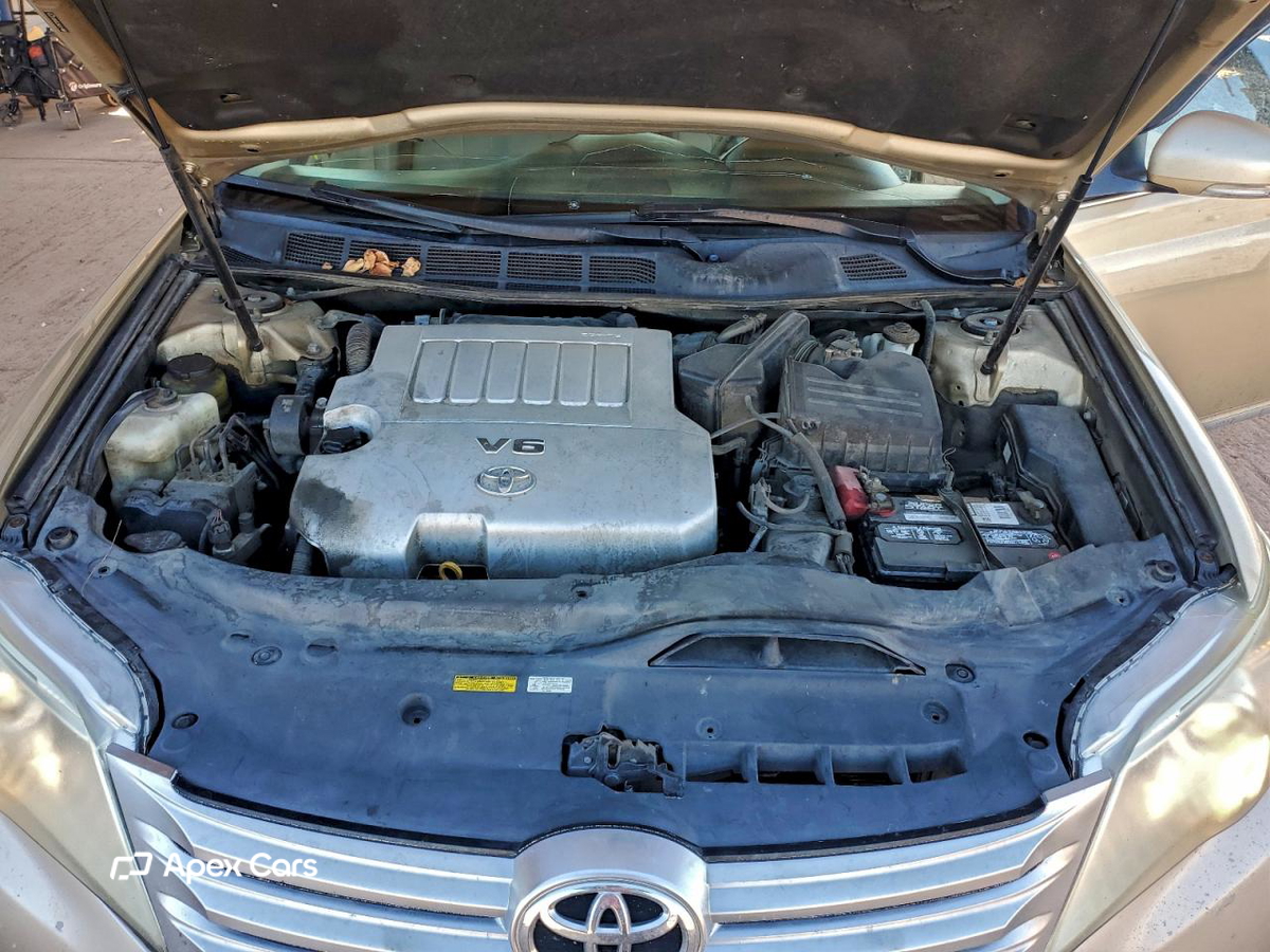 Toyota Avalon 2011