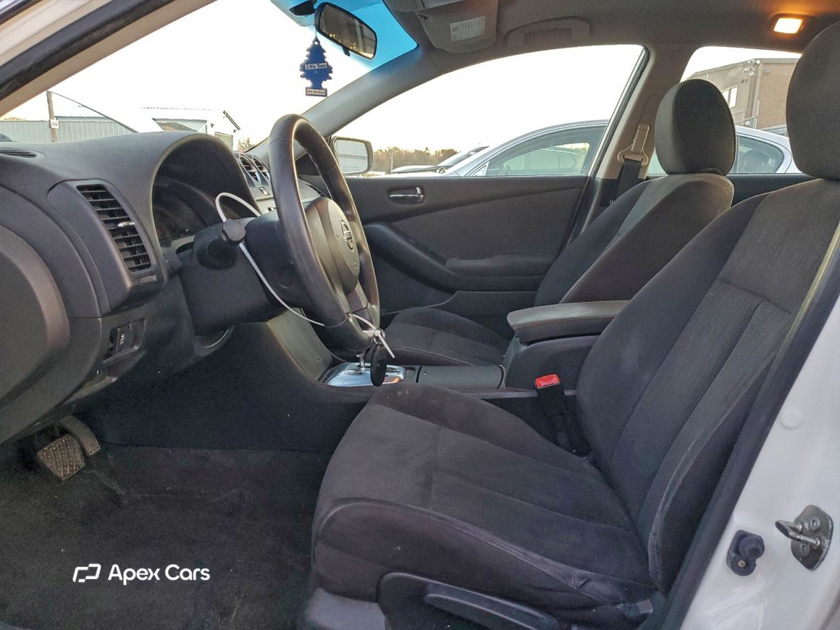 Nissan Altima 2012