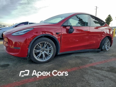 Tesla Model Y 2023 - Image 1 of 15