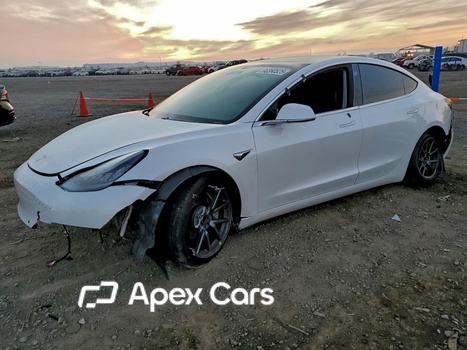 Tesla Model 3 2019 - Image 1 of 14