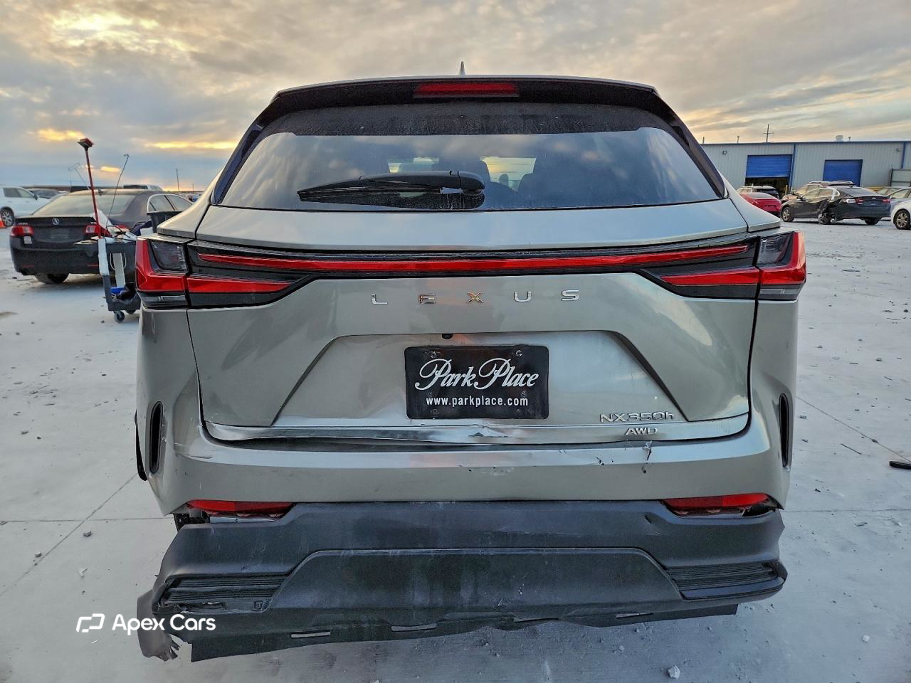 Lexus NX 2022