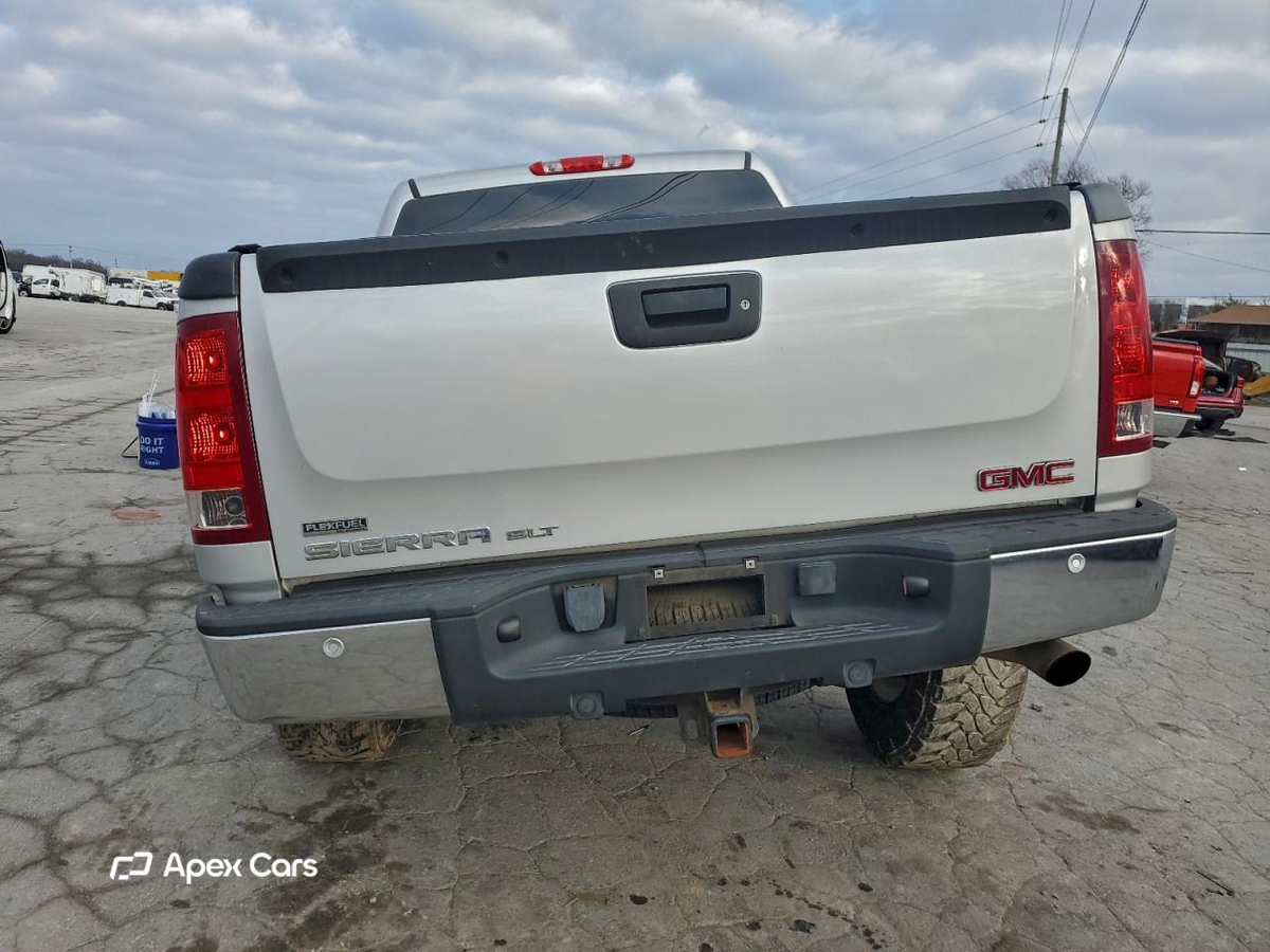GMC Sierra 2010