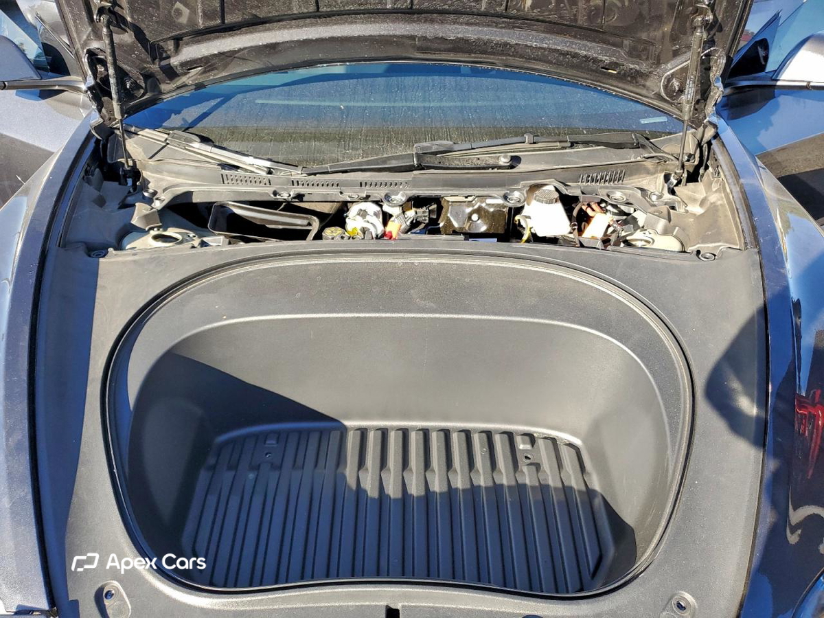 Tesla Model 3 2025