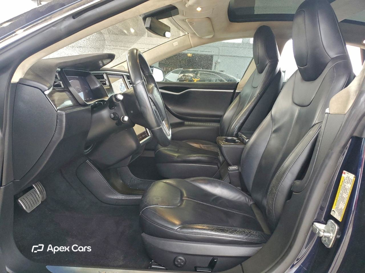 Tesla Model S 2014