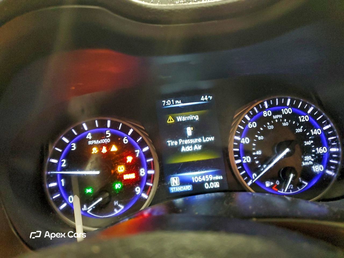 Infiniti Q50 2015