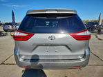 Toyota Sienna 2016