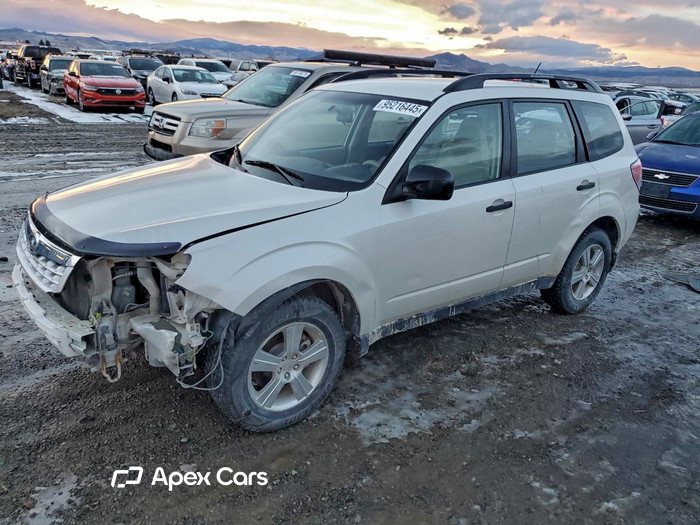 2013 Subaru Forester - Image 1 of 5