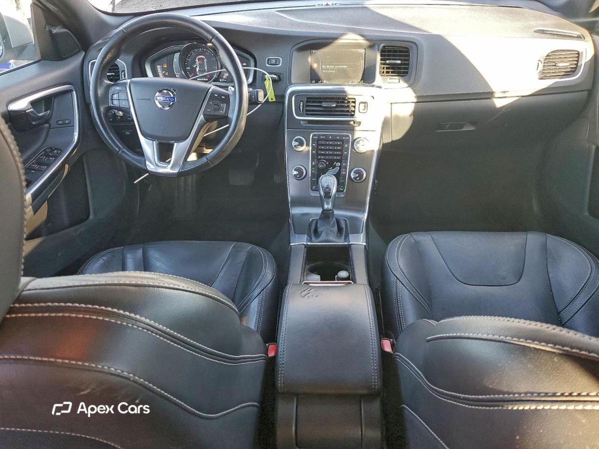 Volvo V60 2016