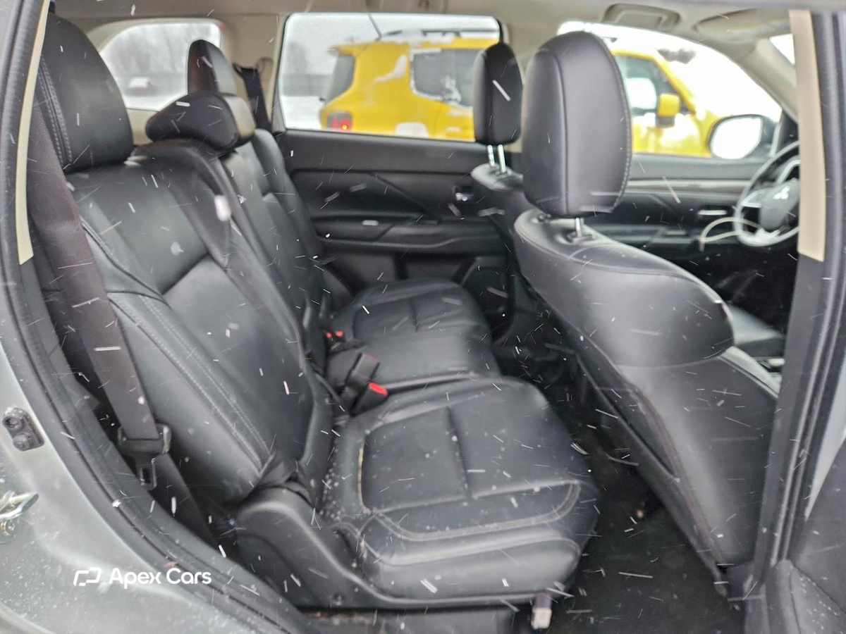 Mitsubishi Outlander 2020
