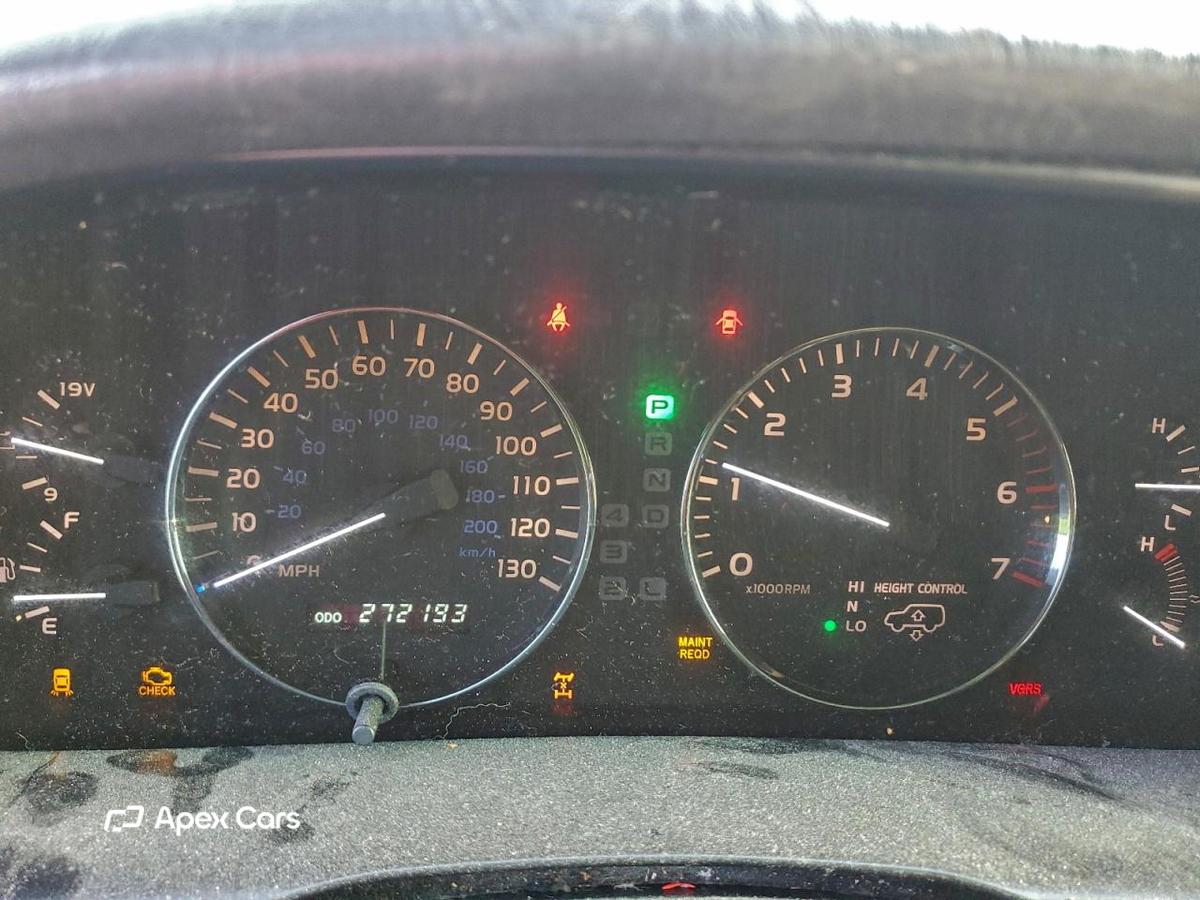 Lexus LX 2004