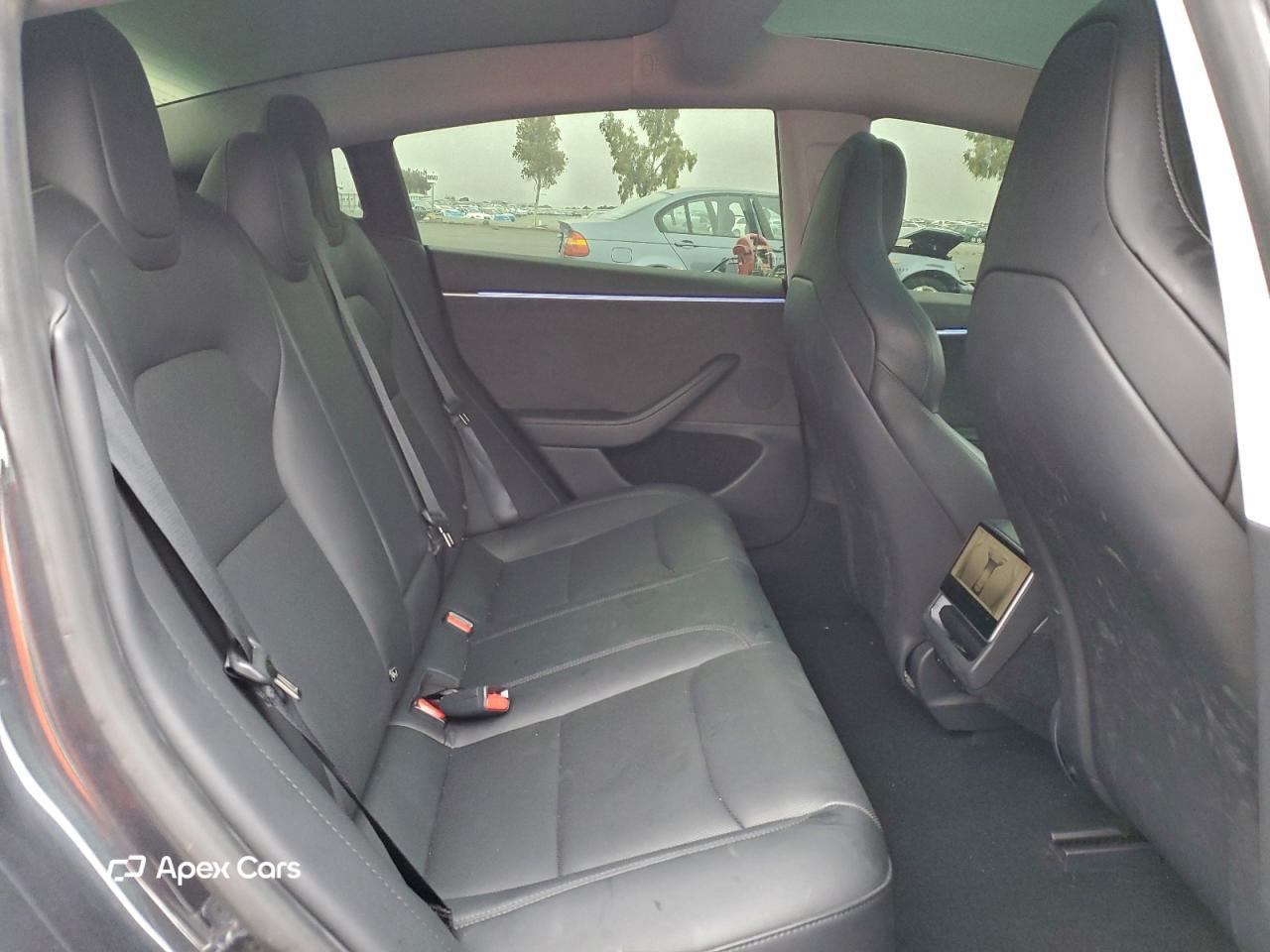 Tesla Model 3 2024