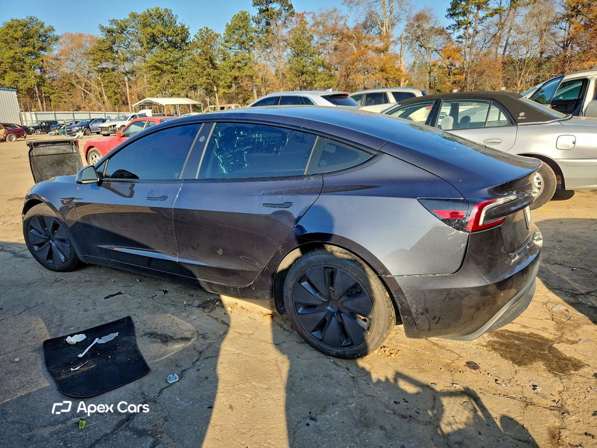 Tesla Model 3 2025