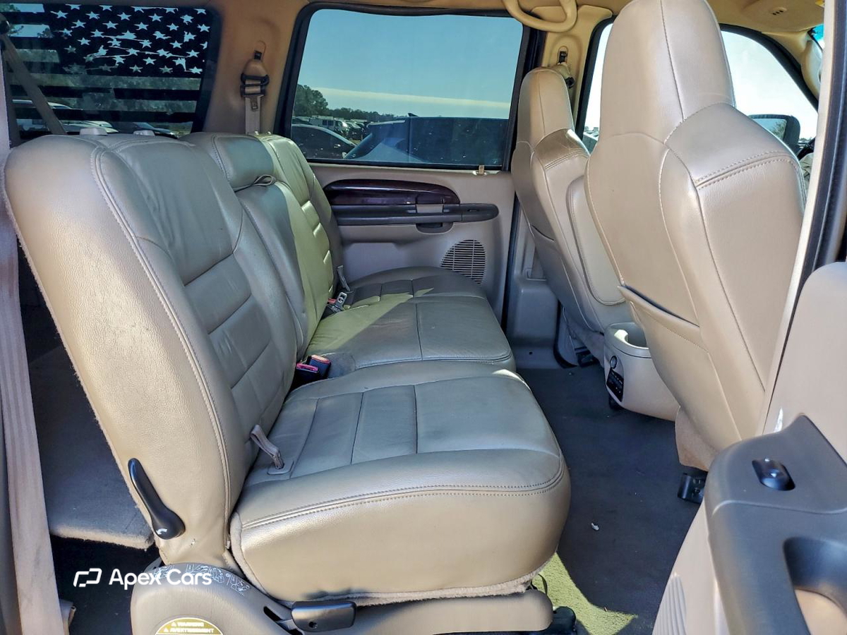 Ford Excursion 2004