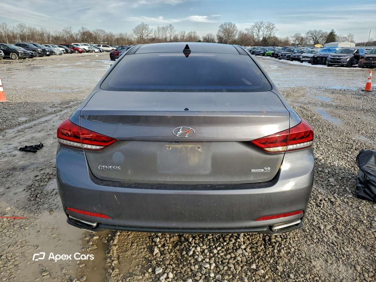 Hyundai Genesis 2015
