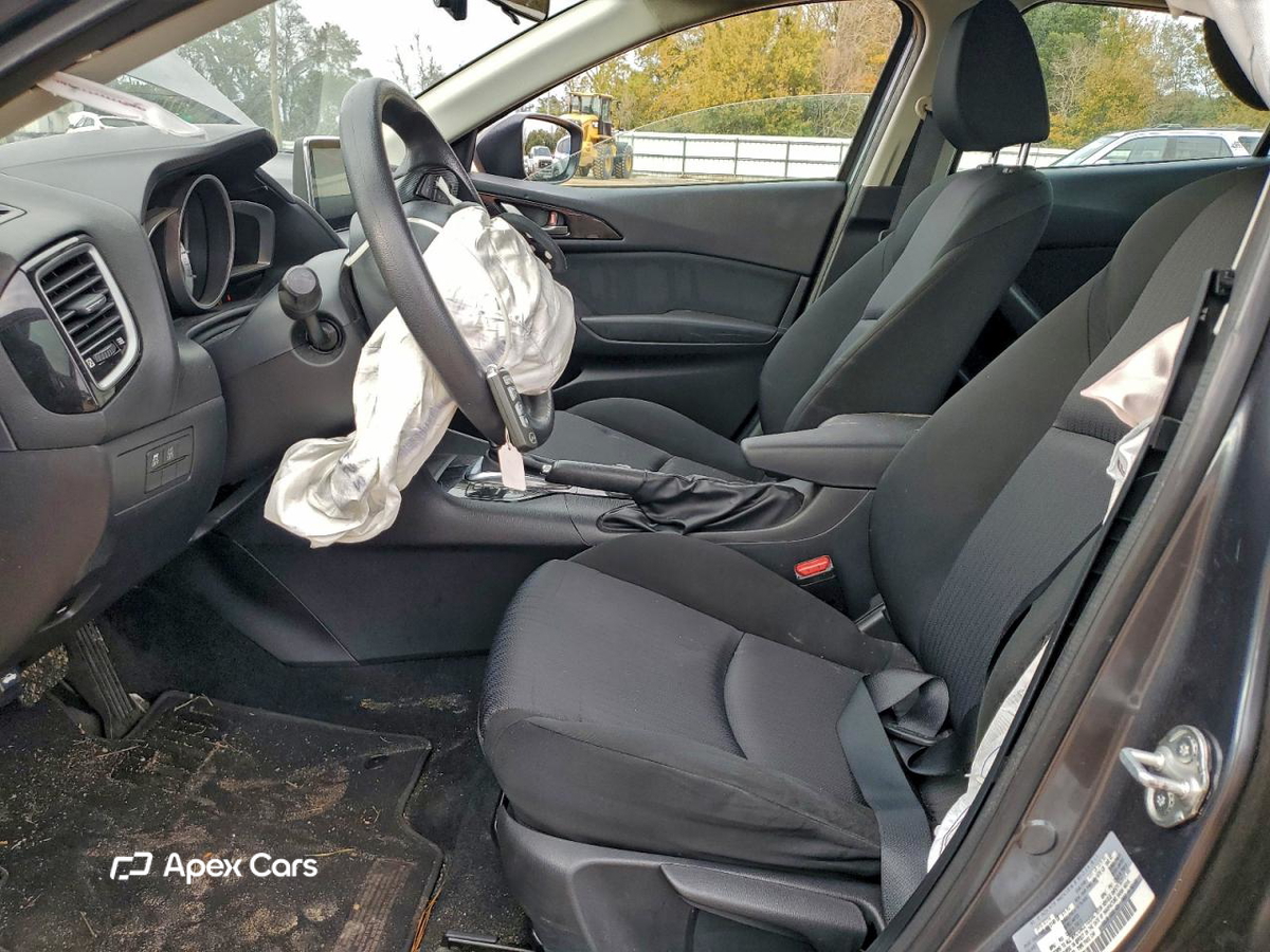 Mazda 3 2015