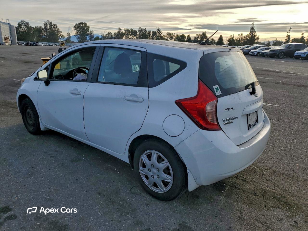 Nissan Versa 2015