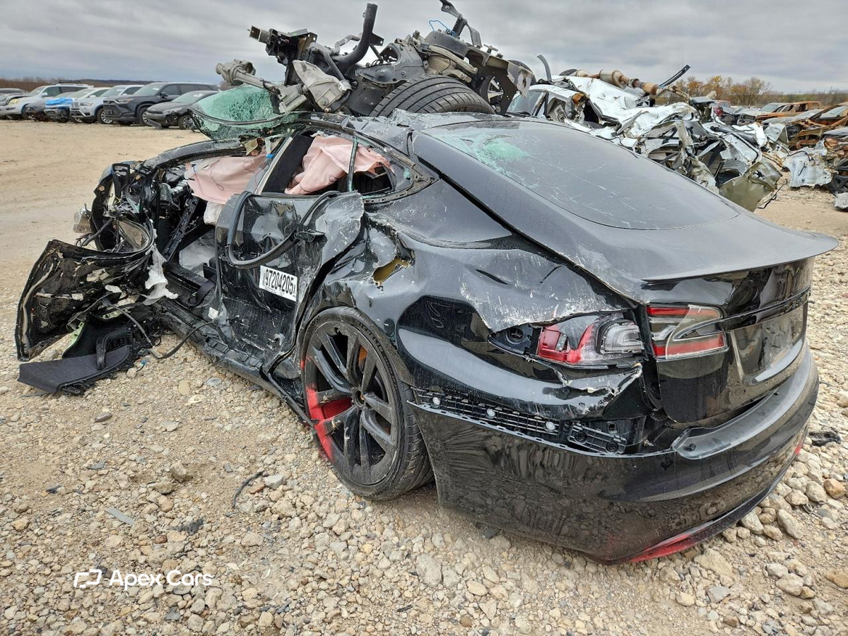 Tesla Model S 2021
