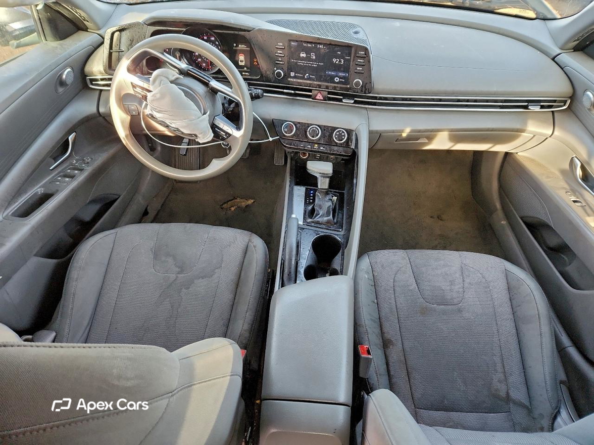Hyundai Elantra 2021