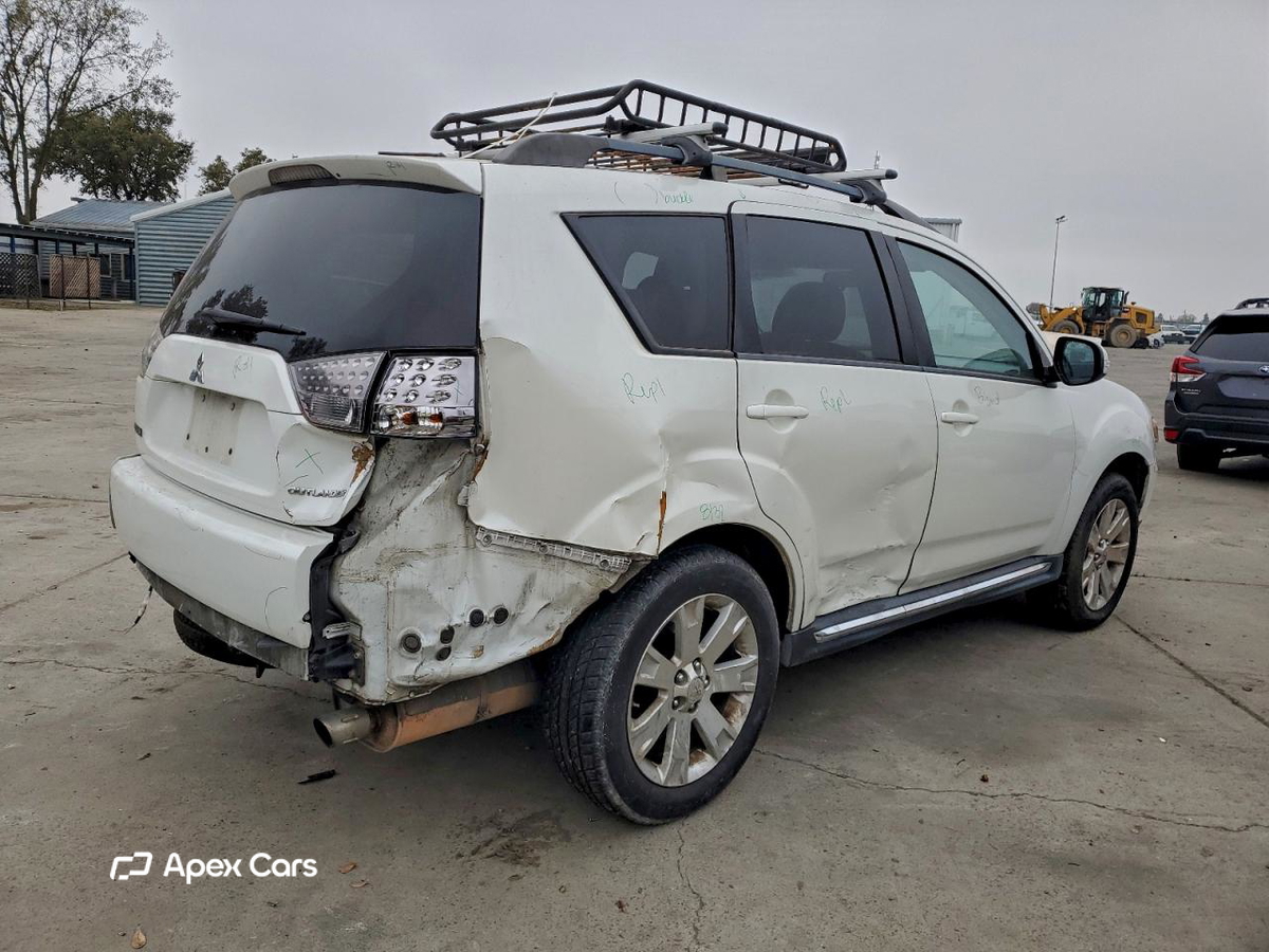 Mitsubishi Outlander 2013