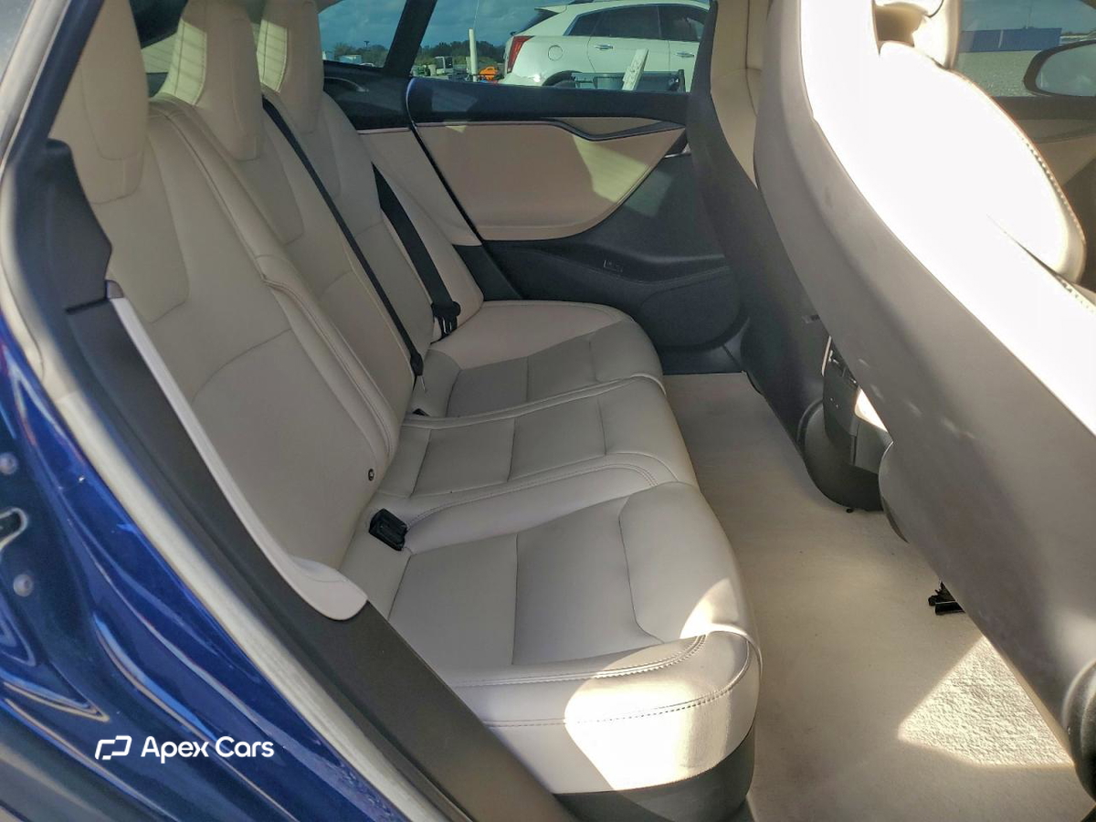 Tesla Model S 2018