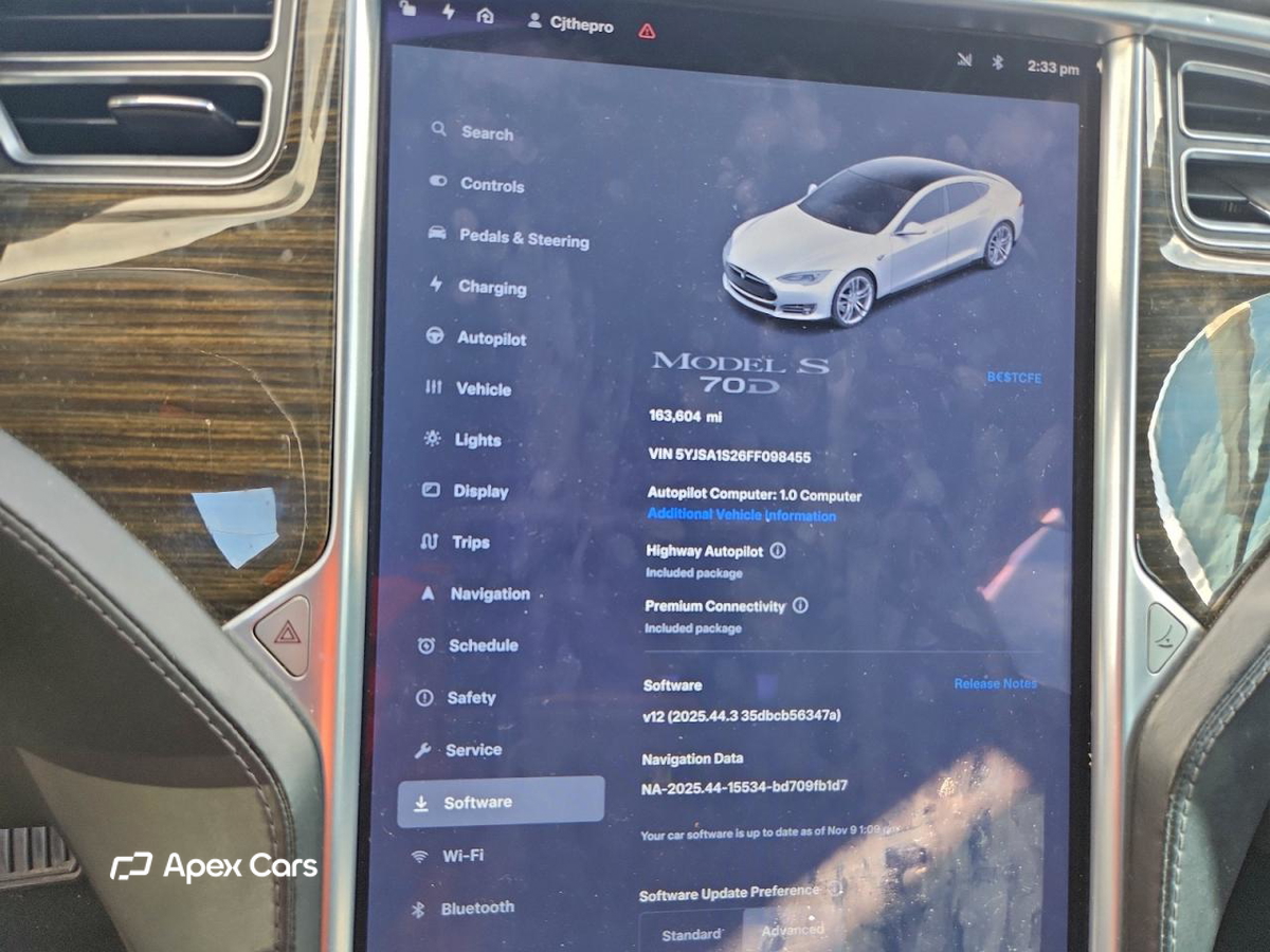 Tesla Model S 2015
