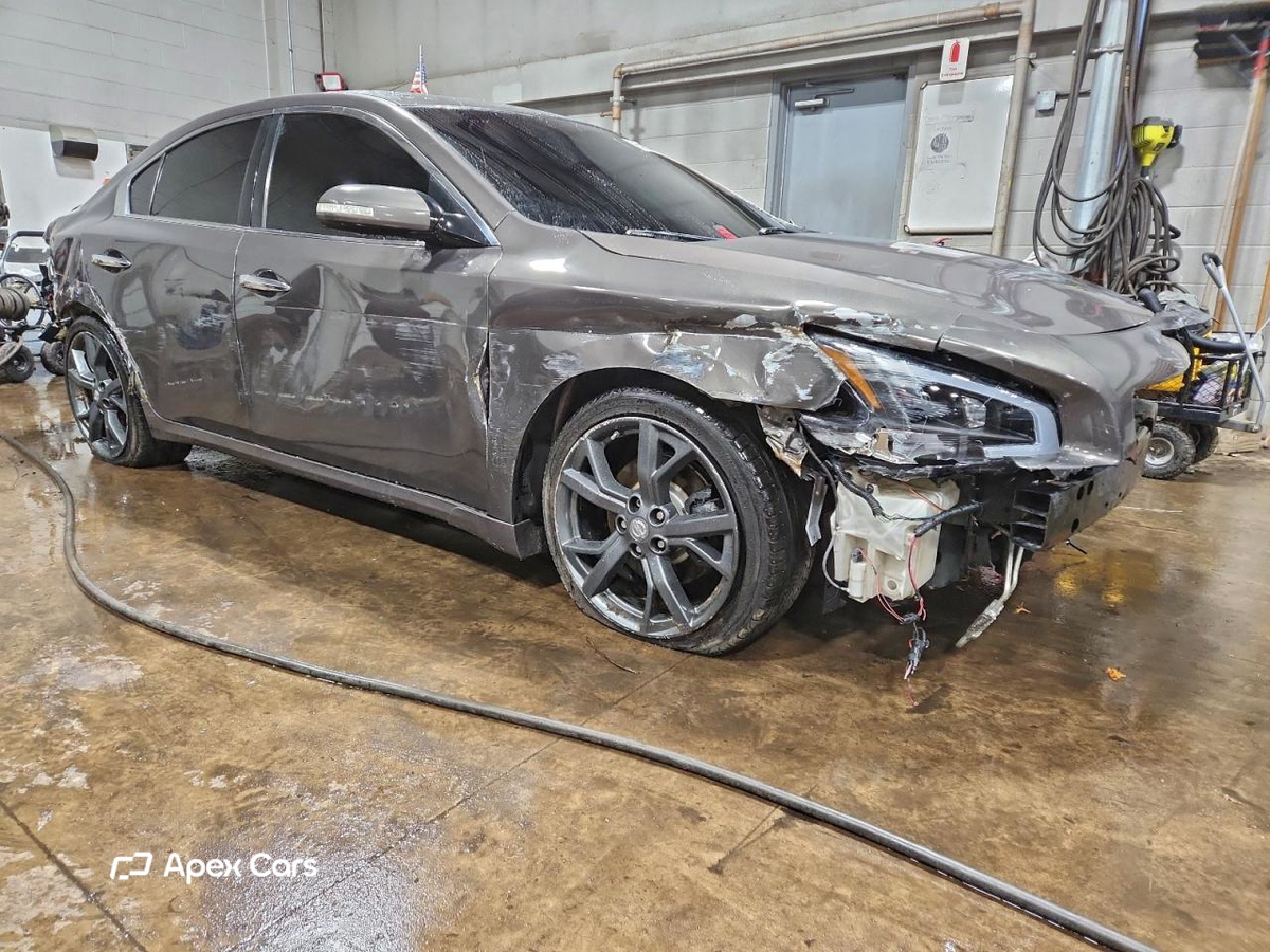 Nissan Maxima 2014