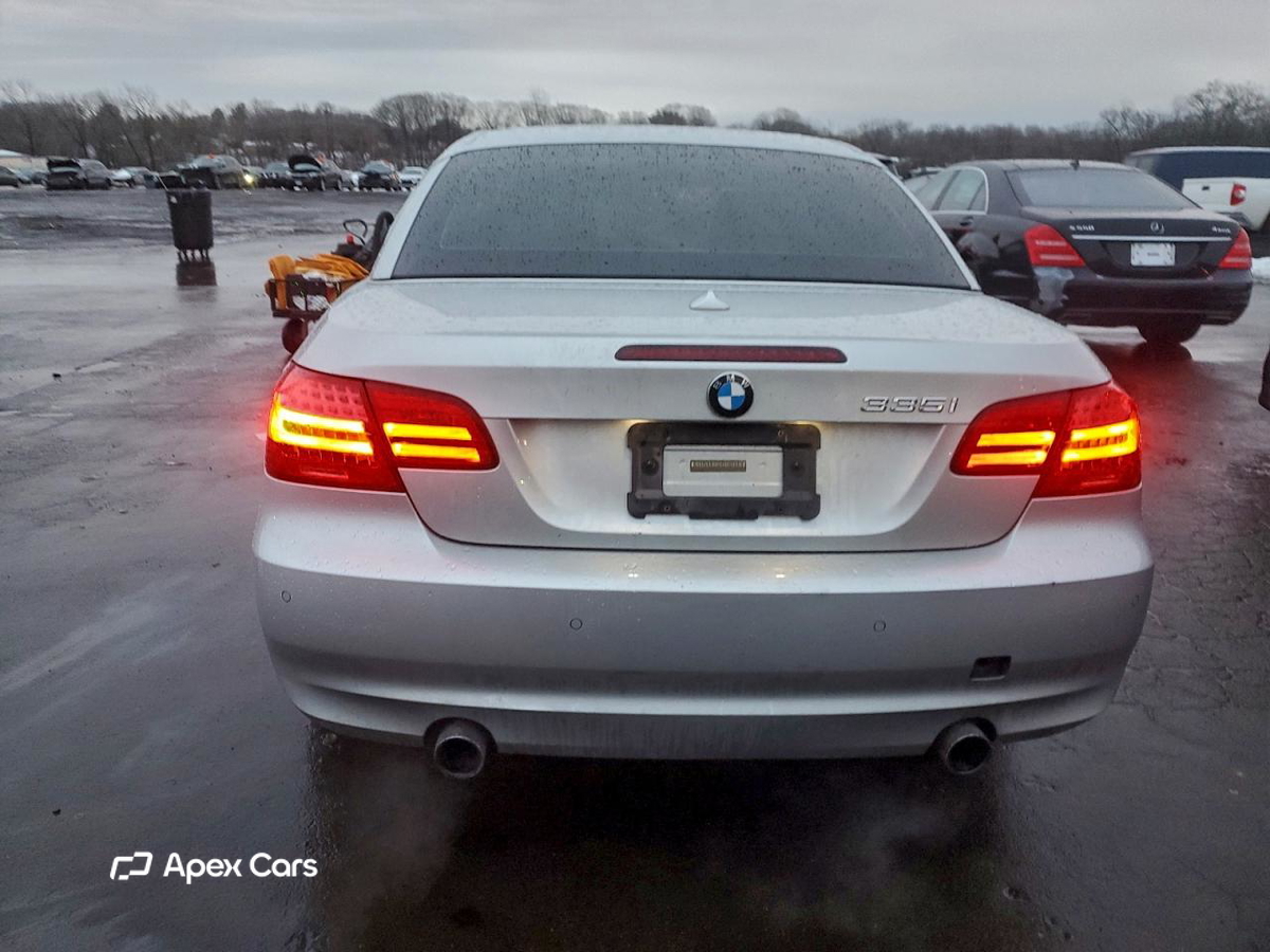 BMW Series 3 2011